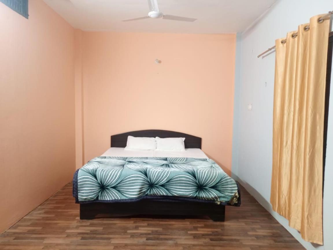 Shri Niwas Homestay Ayodhya Exterior foto